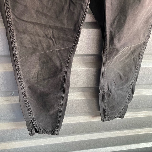 AMO army twist pant in washed black - Picture 3 of 7